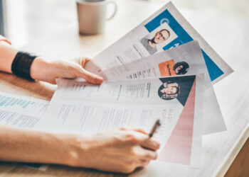 Jak napisać dobre CV? 10 kluczowych elementów